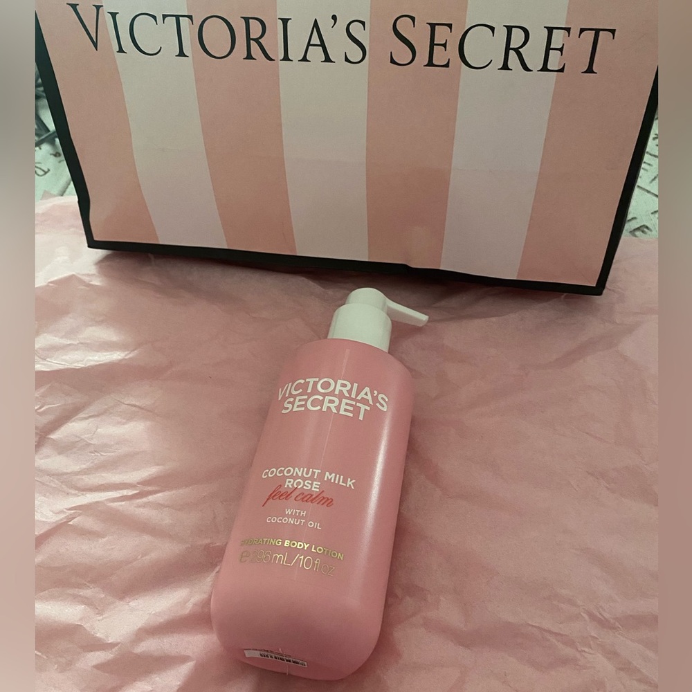 Victoria's Secret Coconut Milk Rose lotion